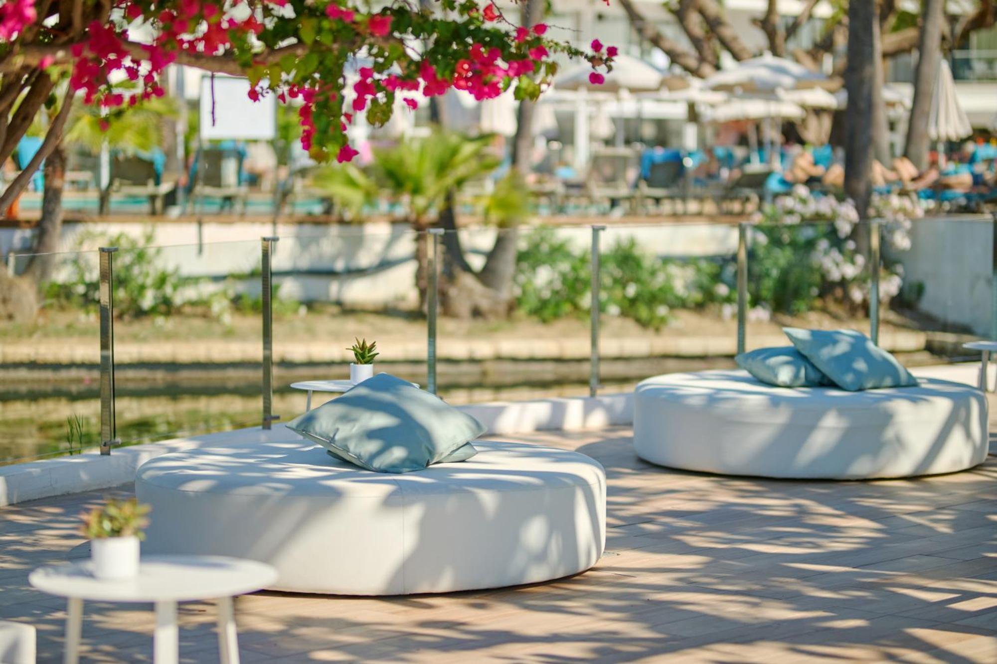 Alua Boccaccio Hotel Port de Alcudia  Exterior photo